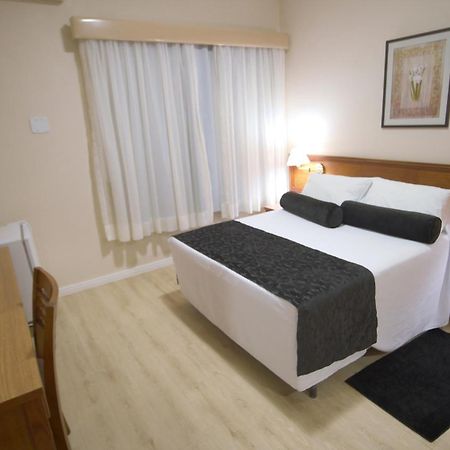 Regente Hotel Unaí Екстериор снимка