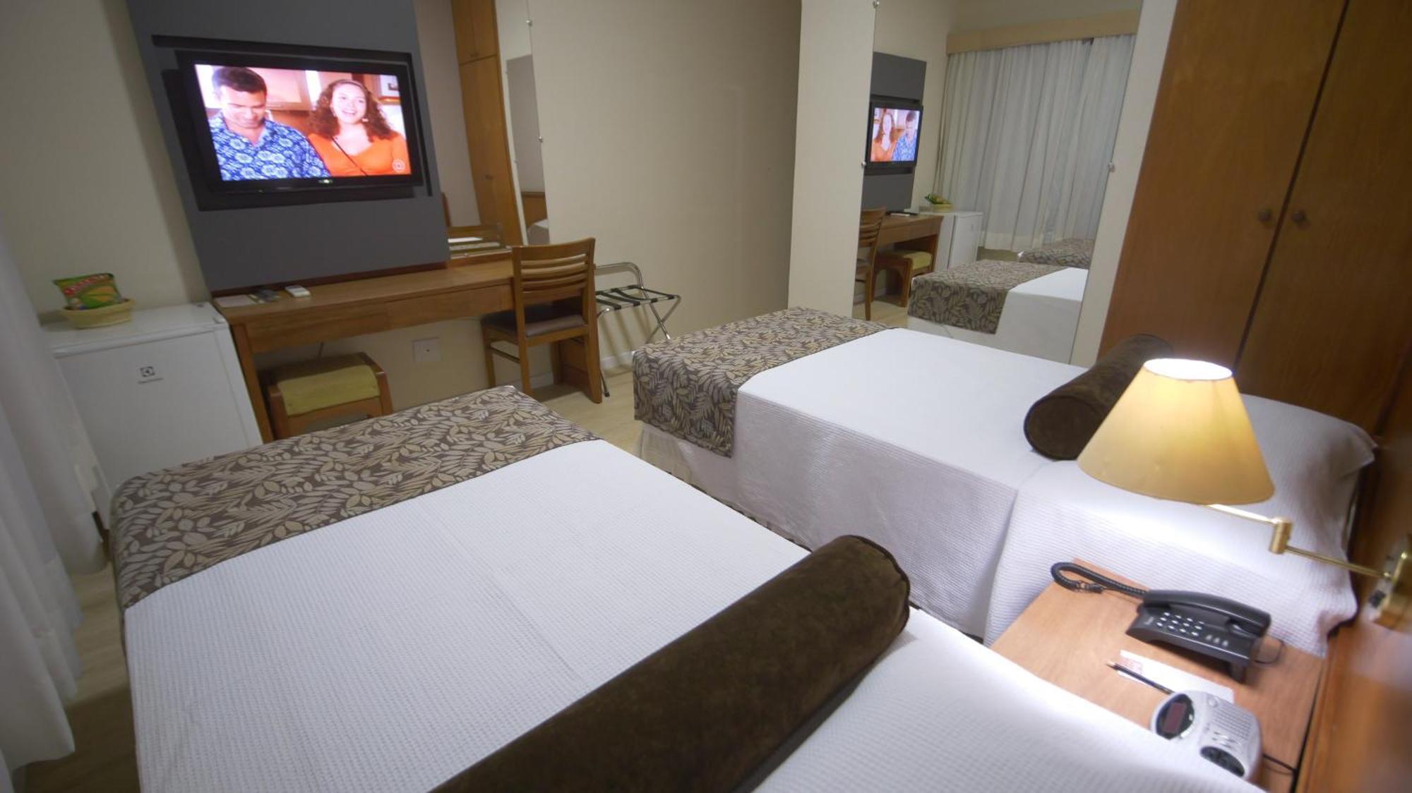 Regente Hotel Unaí Екстериор снимка