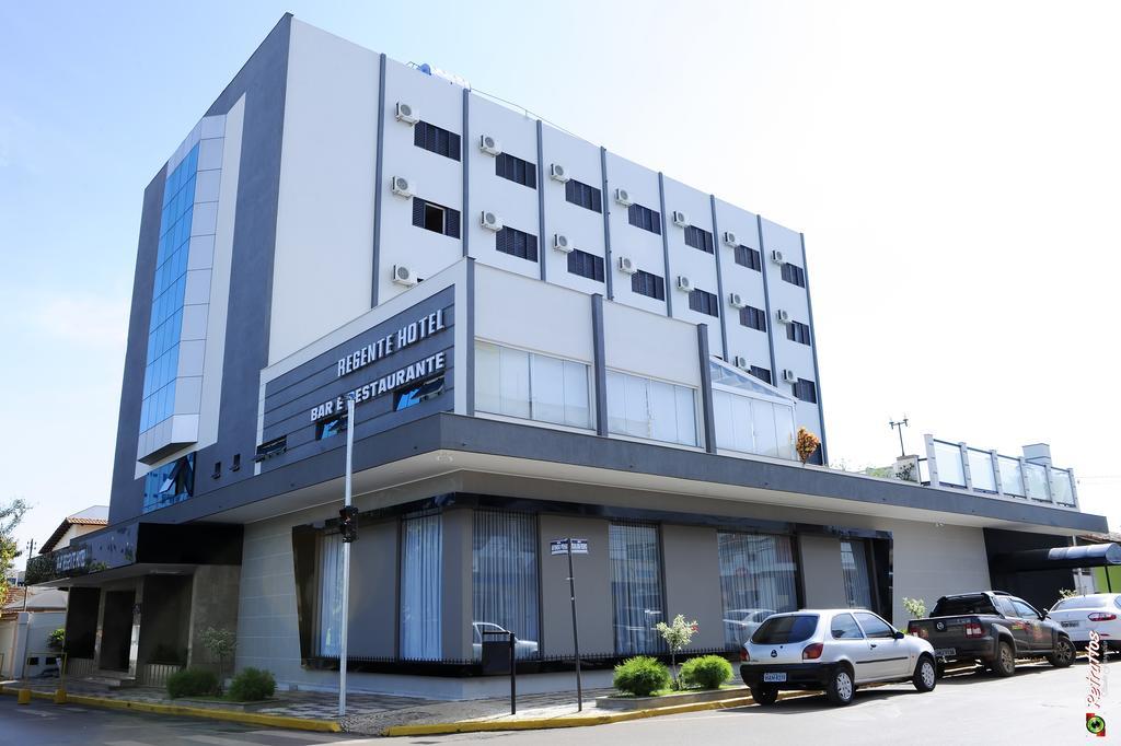 Regente Hotel Unaí Екстериор снимка