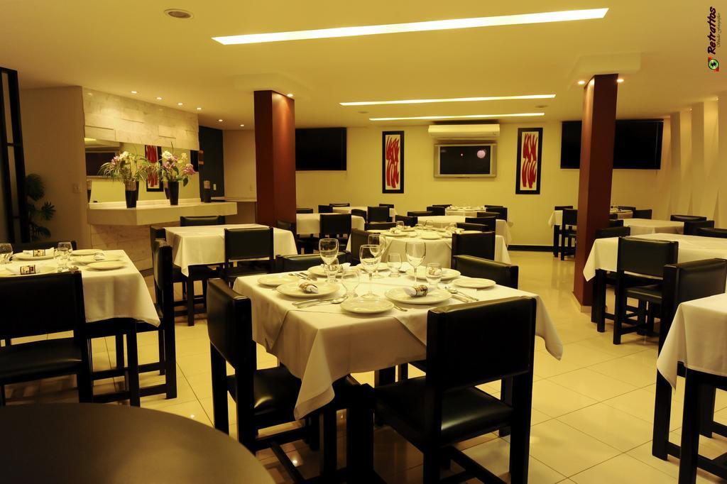 Regente Hotel Unaí Екстериор снимка
